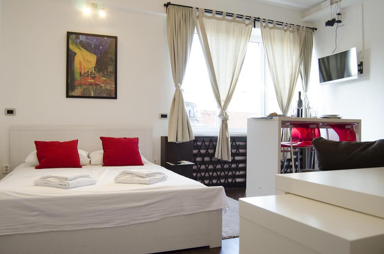 Studio Apartment With A View Of Ban Jelacic Square Zagreb Exterior foto